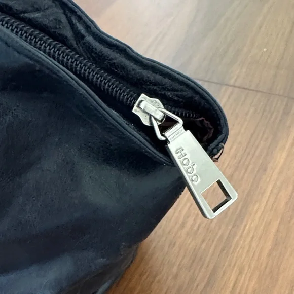 HOBO Black Leather Vintage Tote Bag lots of ❤️ so soft great shape for older bag - Picture 2 of 15